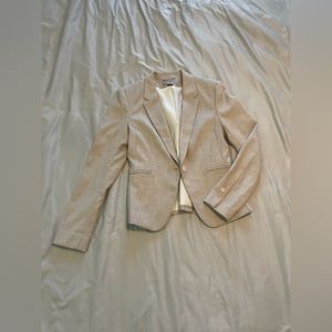 ✨NWOT | H&M Cream Blazer 🤍